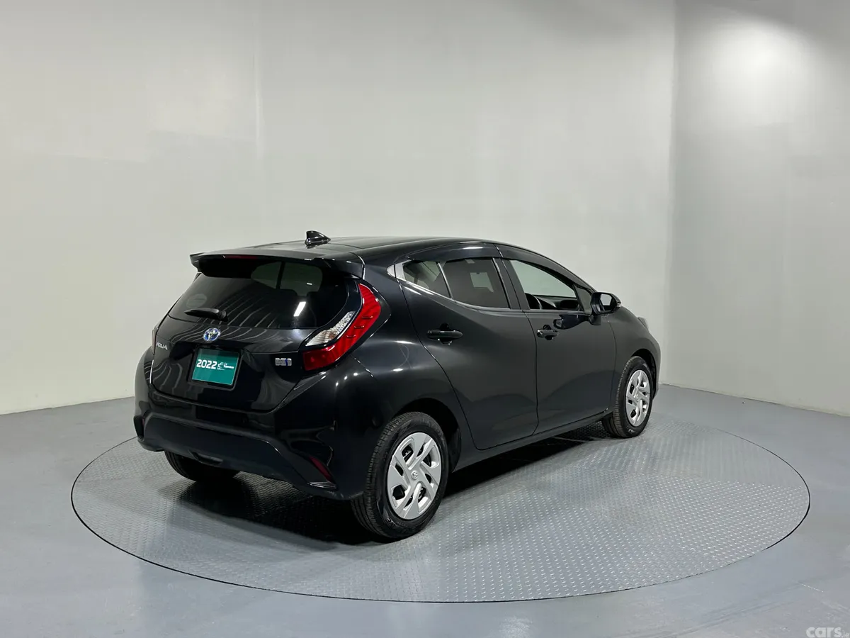Toyota Aqua Hatchback, Petrol Hybrid, 2022, Black