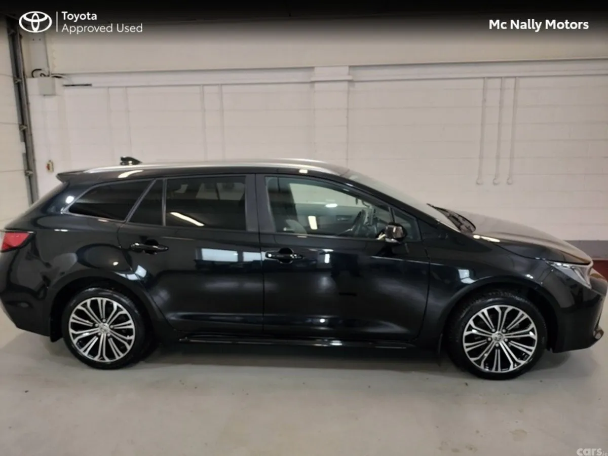 Toyota Corolla Estate, Petrol Hybrid, 2023, Black