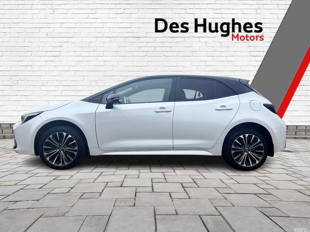 Toyota Corolla Hatchback, Petrol Hybrid, 2024, White