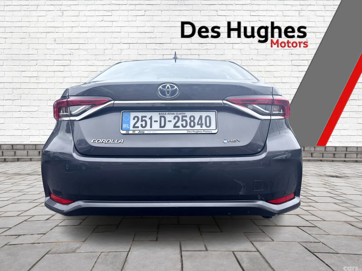 Toyota Corolla Saloon, Petrol Hybrid, 2025, Grey
