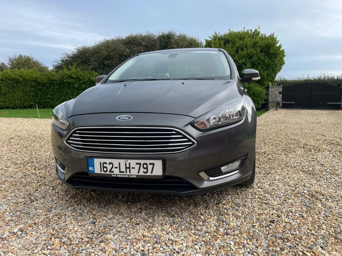 Ford Focus Saloon, Diesel, 2016, Grey
