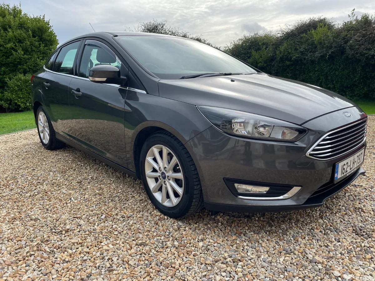 Ford Focus Saloon, Diesel, 2016, Grey