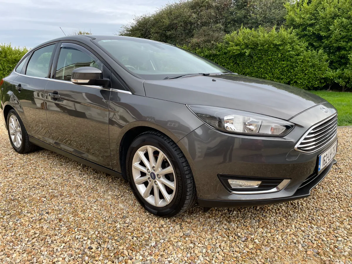 Ford Focus Saloon, Diesel, 2016, Grey