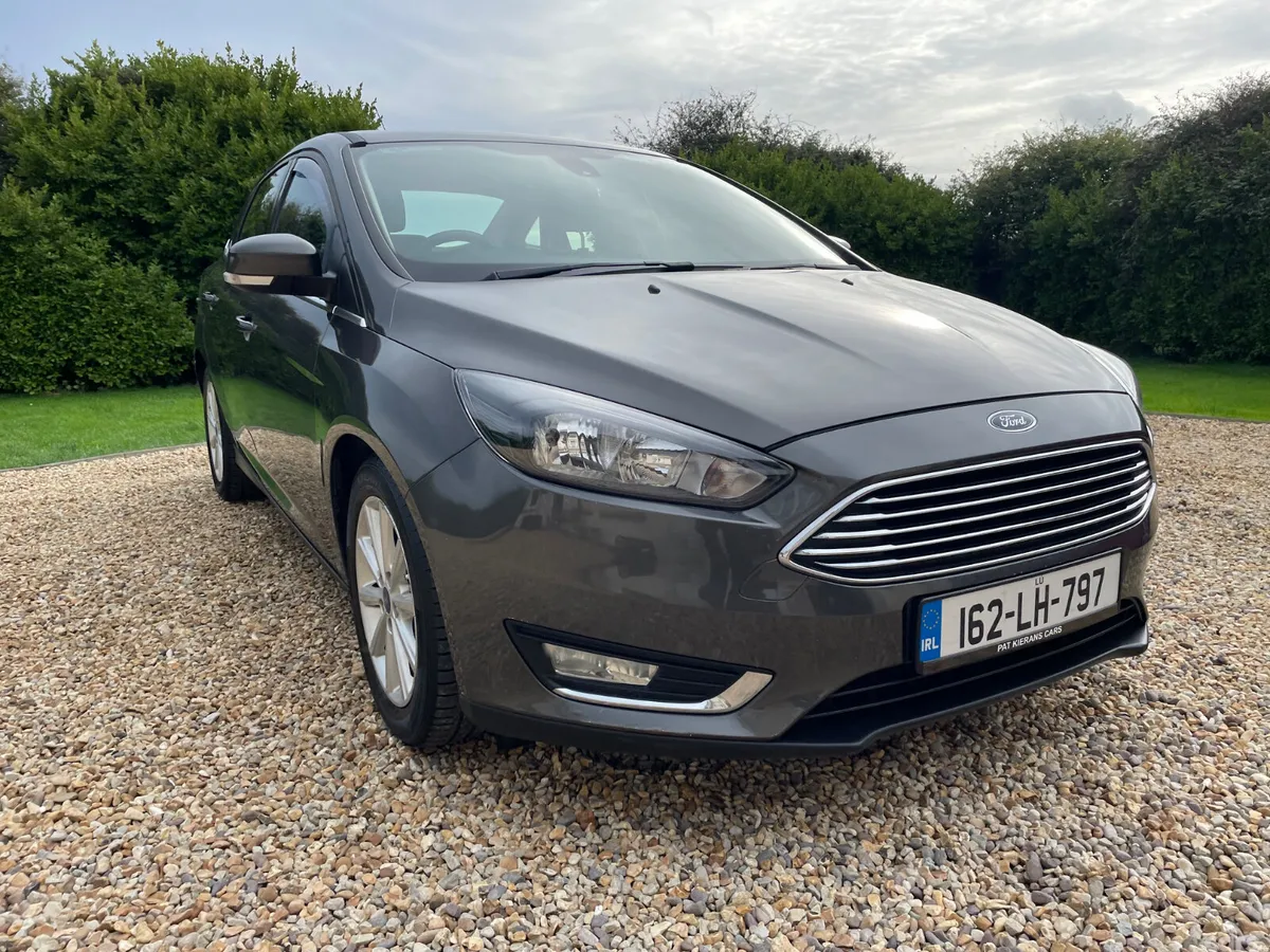 Ford Focus Saloon, Diesel, 2016, Grey