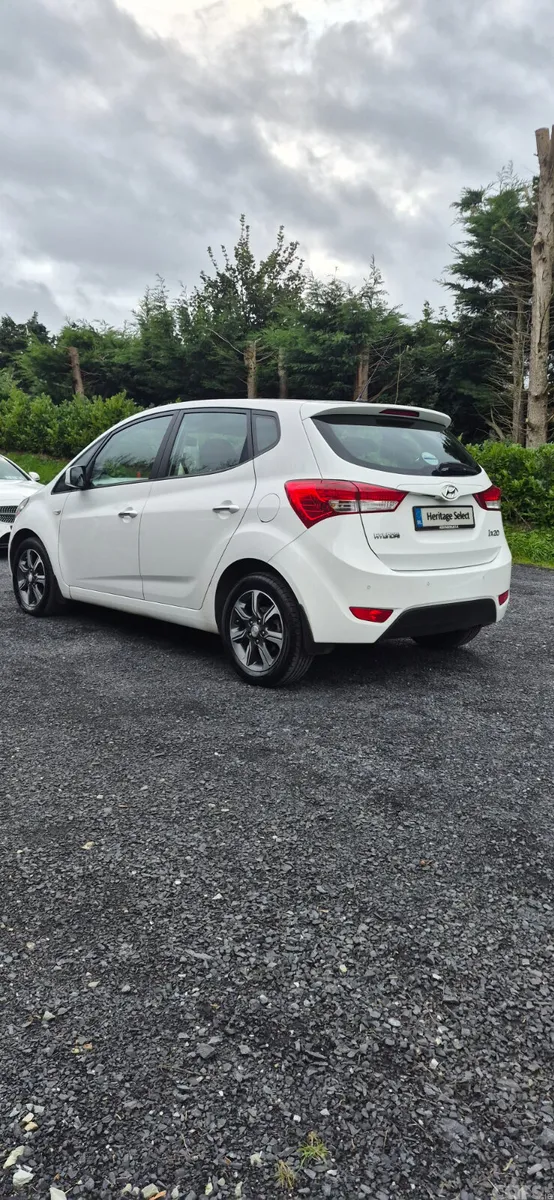 Hyundai ix20 MPV, Diesel, 2017, White