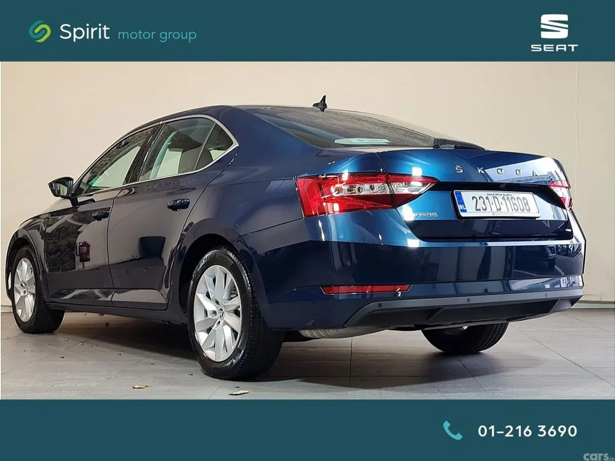 Skoda Superb Saloon, Petrol, 2023, Blue