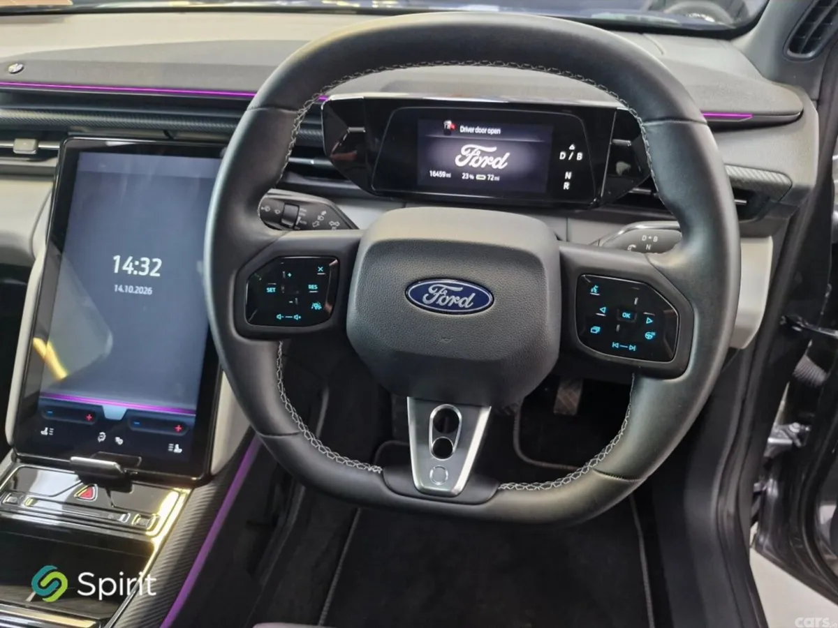 Ford Capri SUV, Electric, 2025, Grey