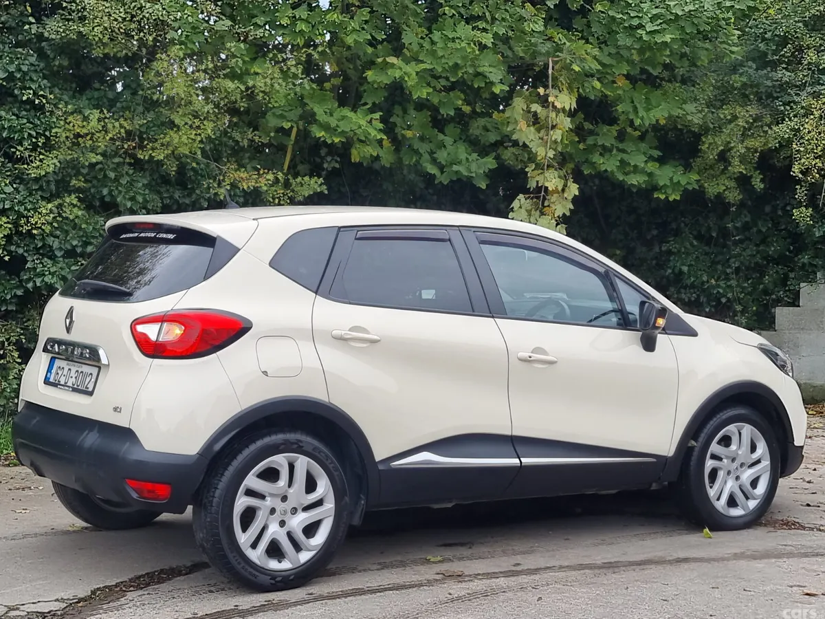 Renault Captur Hatchback, Diesel, 2016, Beige