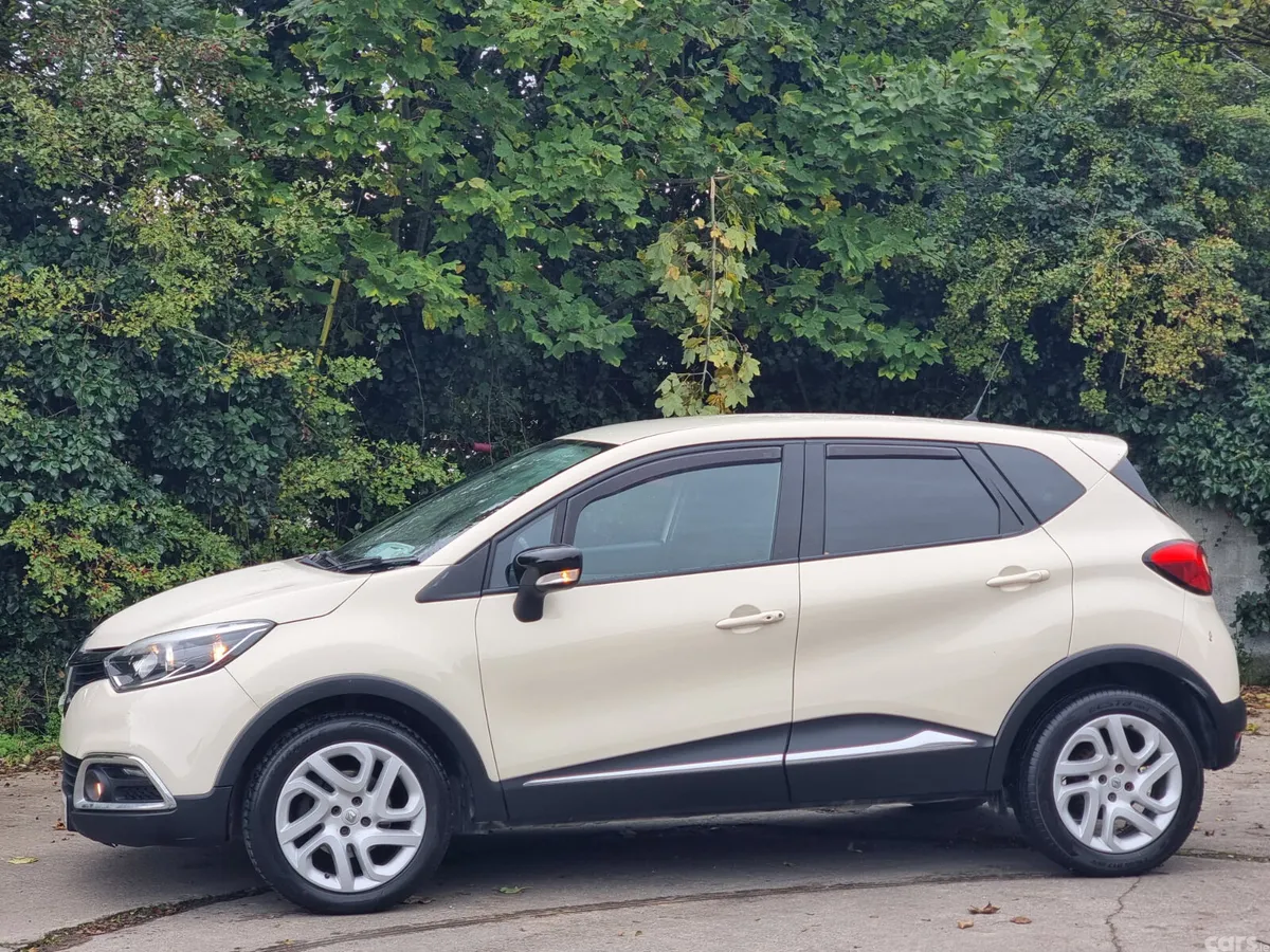 Renault Captur Hatchback, Diesel, 2016, Beige