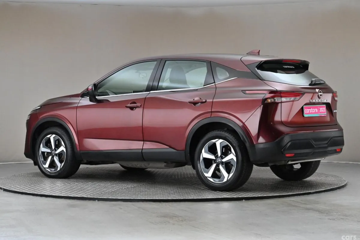 Nissan Qashqai SUV, Petrol, 2023, Purple