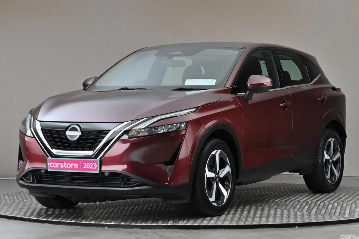 Nissan Qashqai SUV, Petrol, 2023, Purple