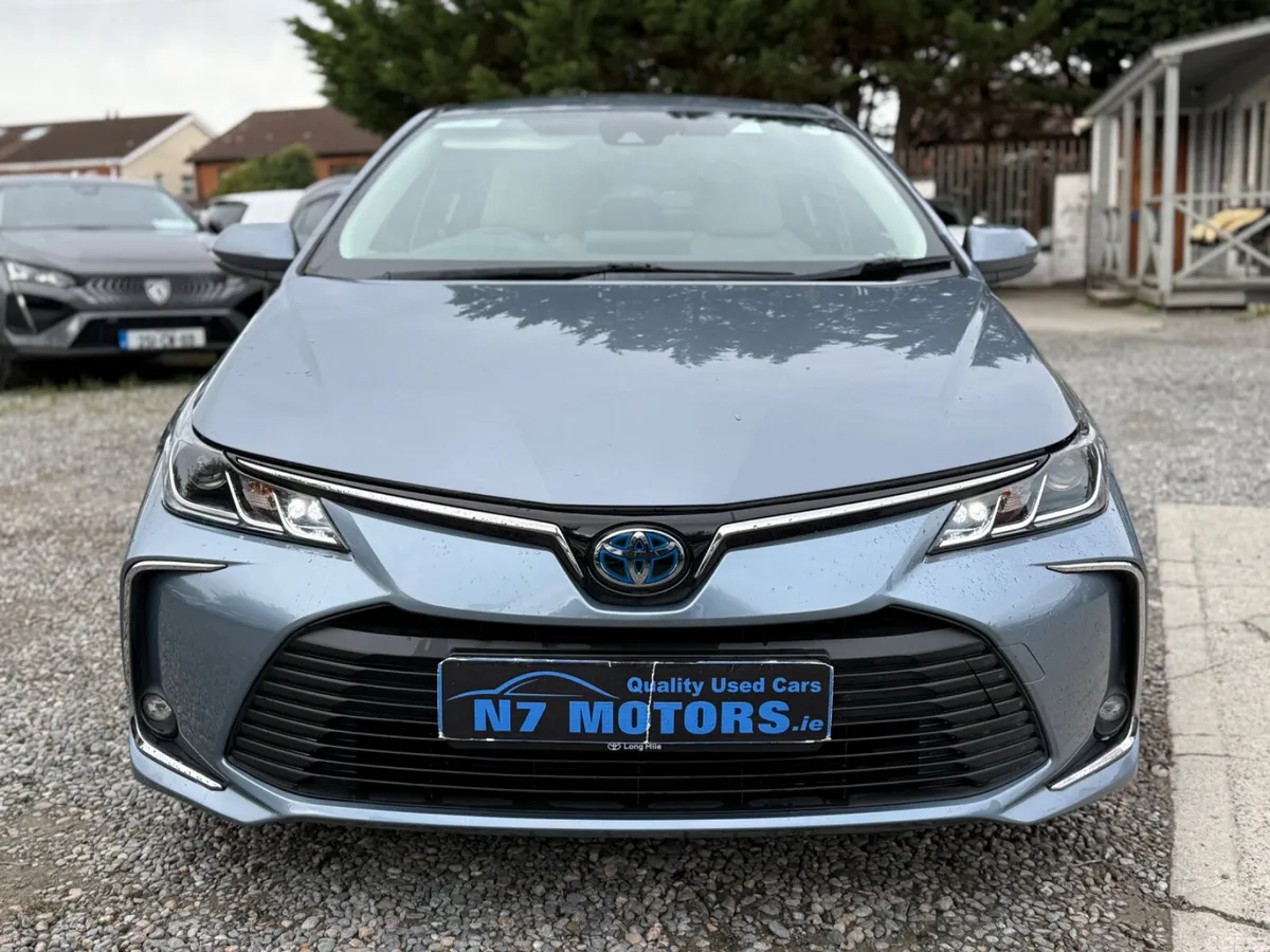 Toyota Corolla Saloon, Petrol Hybrid, 2022, Grey