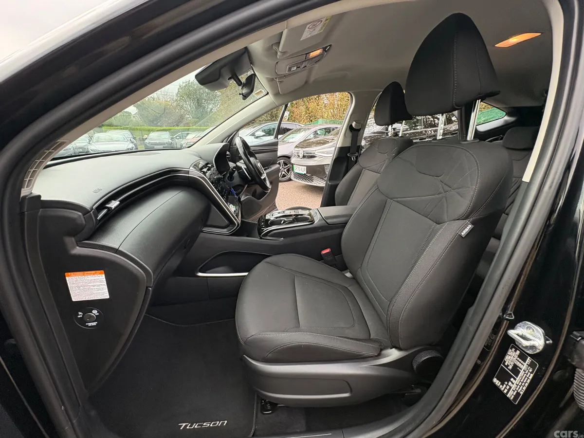 Hyundai Tucson SUV, Petrol Plug-in Hybrid, 2022, Black