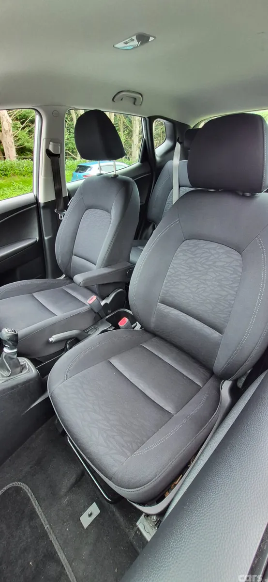 Hyundai ix20 MPV, Diesel, 2017, White