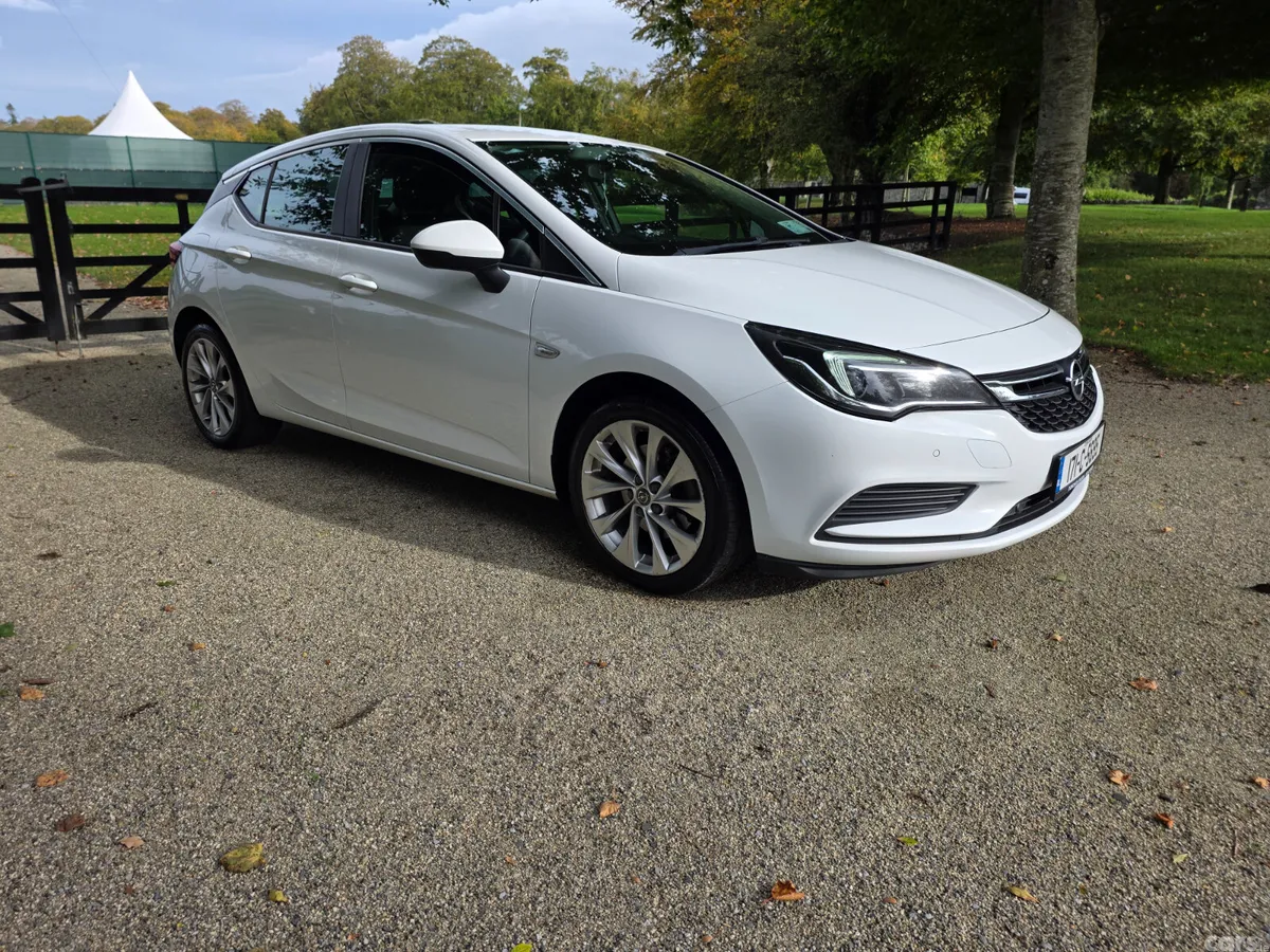 Opel Astra Hatchback, Diesel, 2017, White