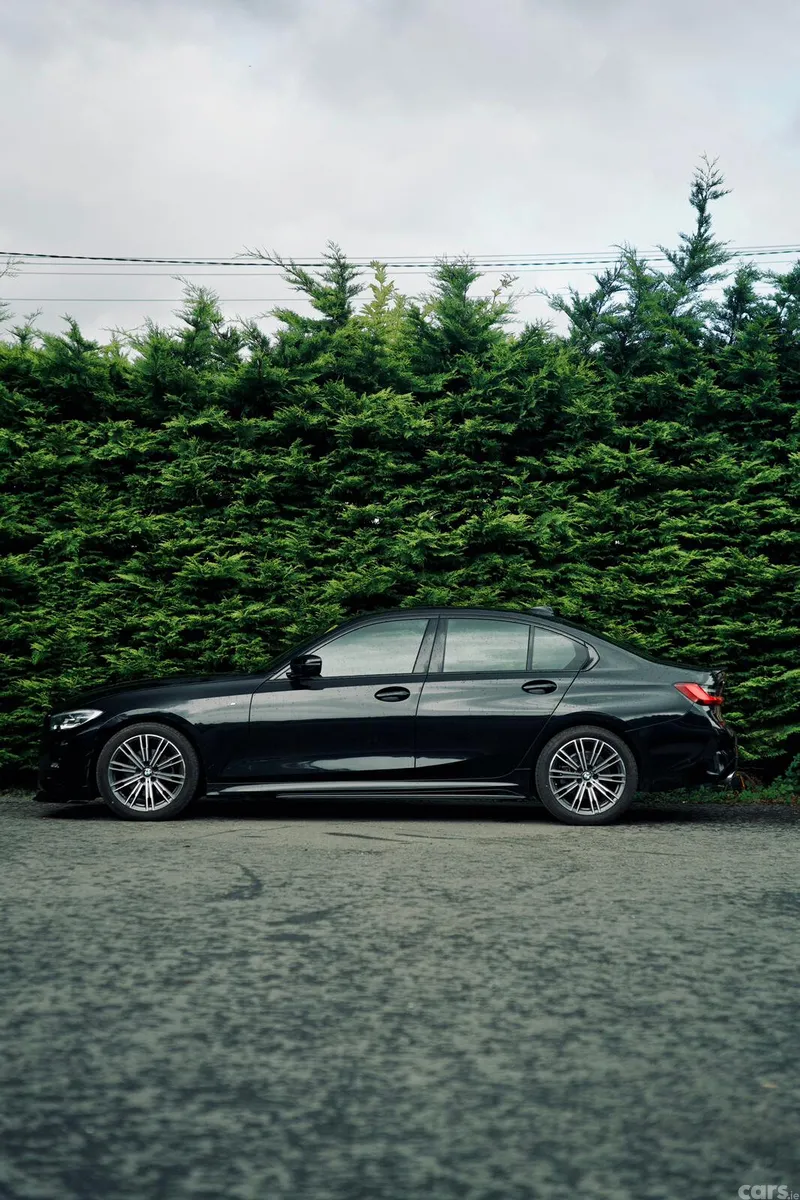 BMW 3-Series Saloon, Diesel, 2022, Black