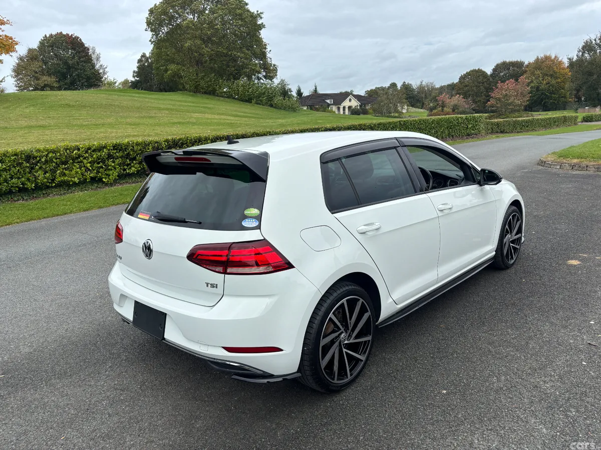 Volkswagen Golf Hatchback, Petrol, 2017, White