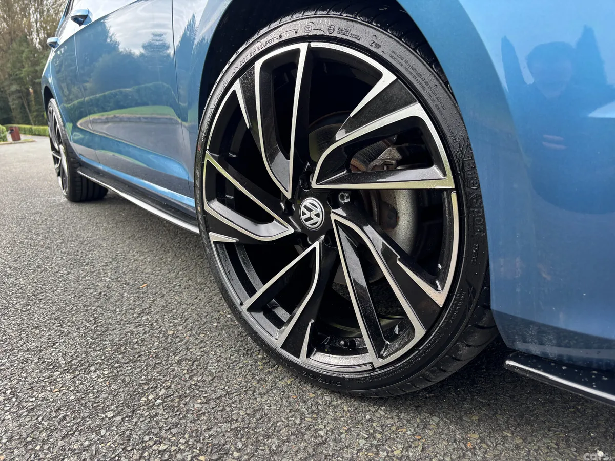 Volkswagen Golf Hatchback, Petrol, 2015, Blue