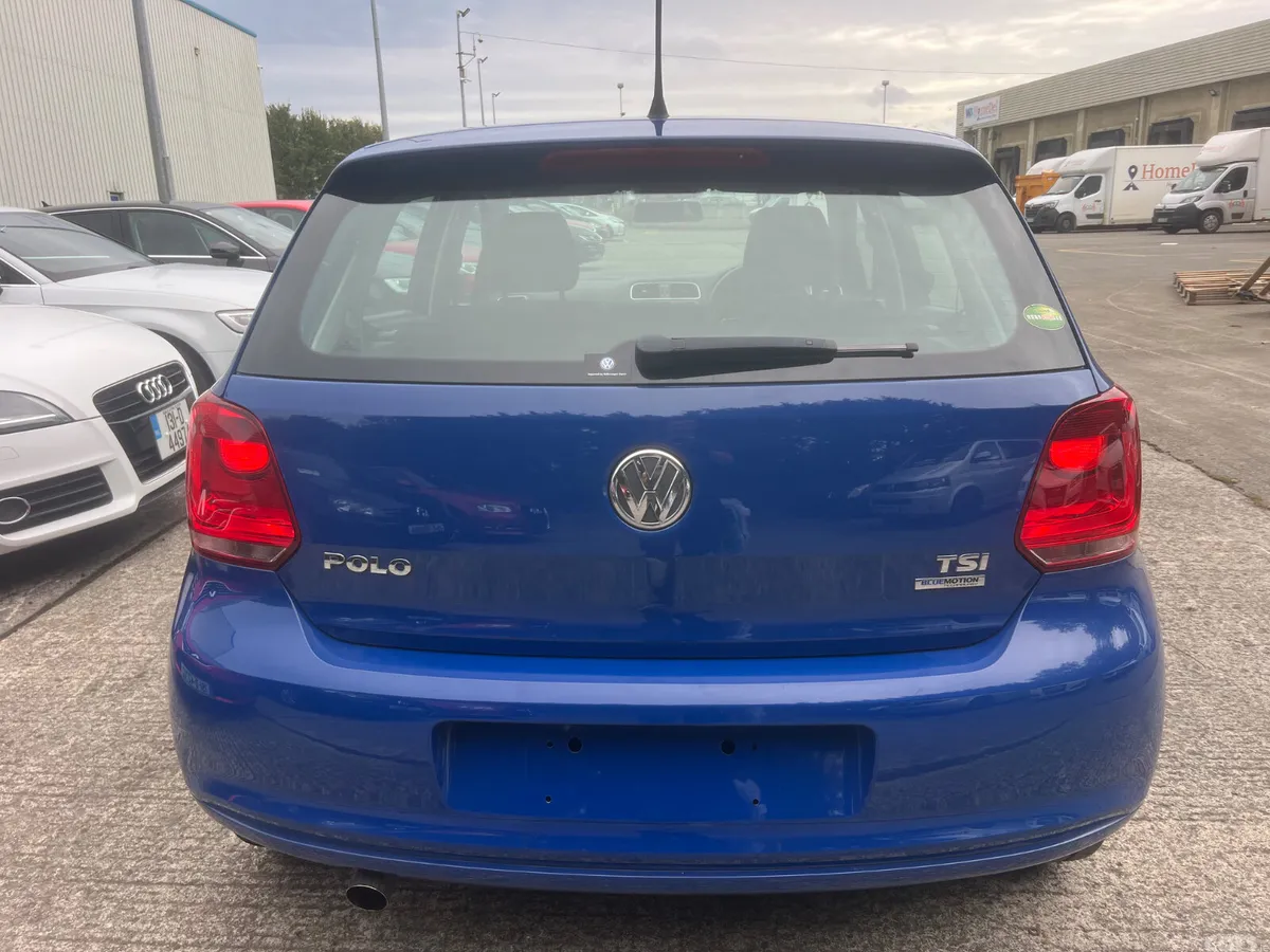 Volkswagen Polo Hatchback, Petrol, 2013, Blue