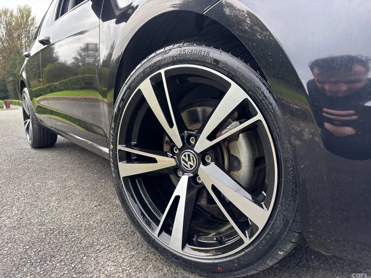 Volkswagen Golf Hatchback, Petrol, 2015, Black