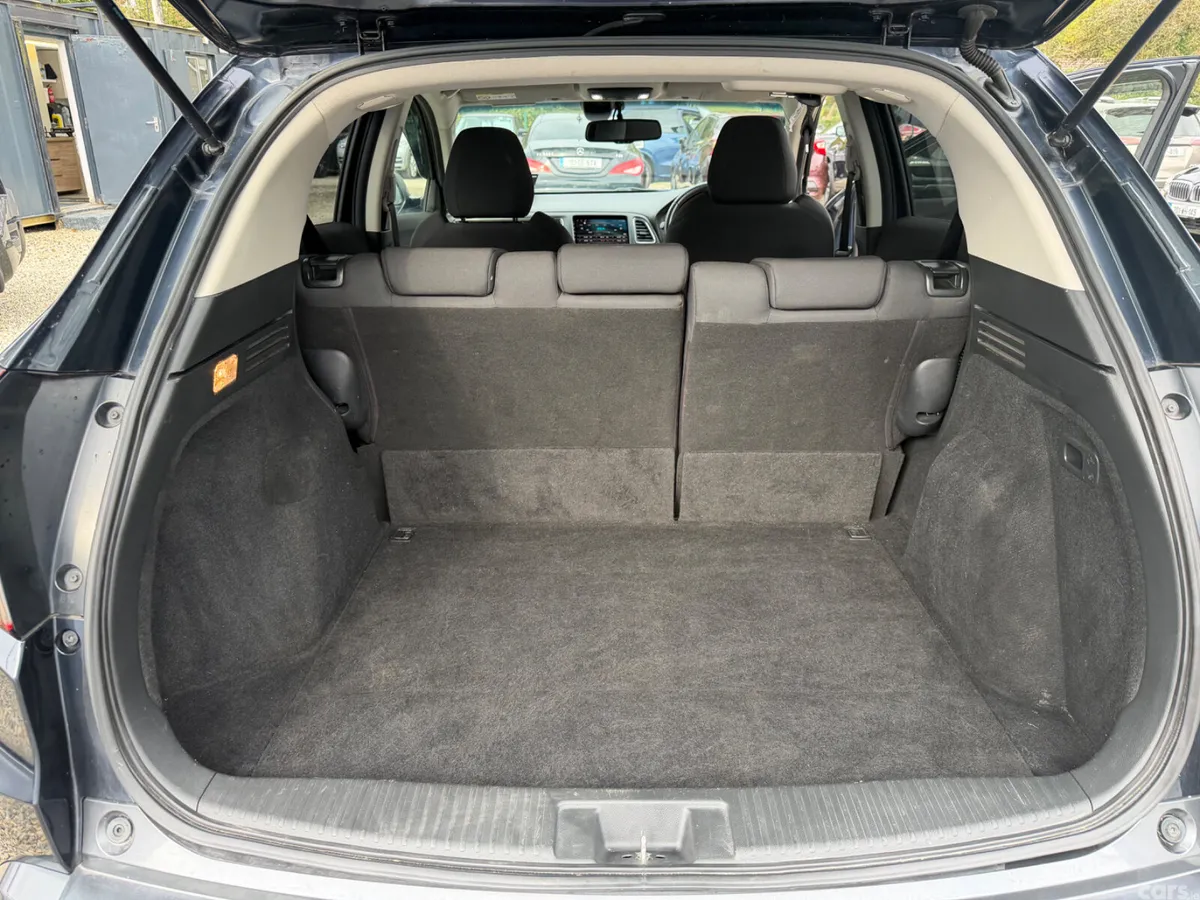 Honda Vezel MPV, Petrol Hybrid, 2019, Black