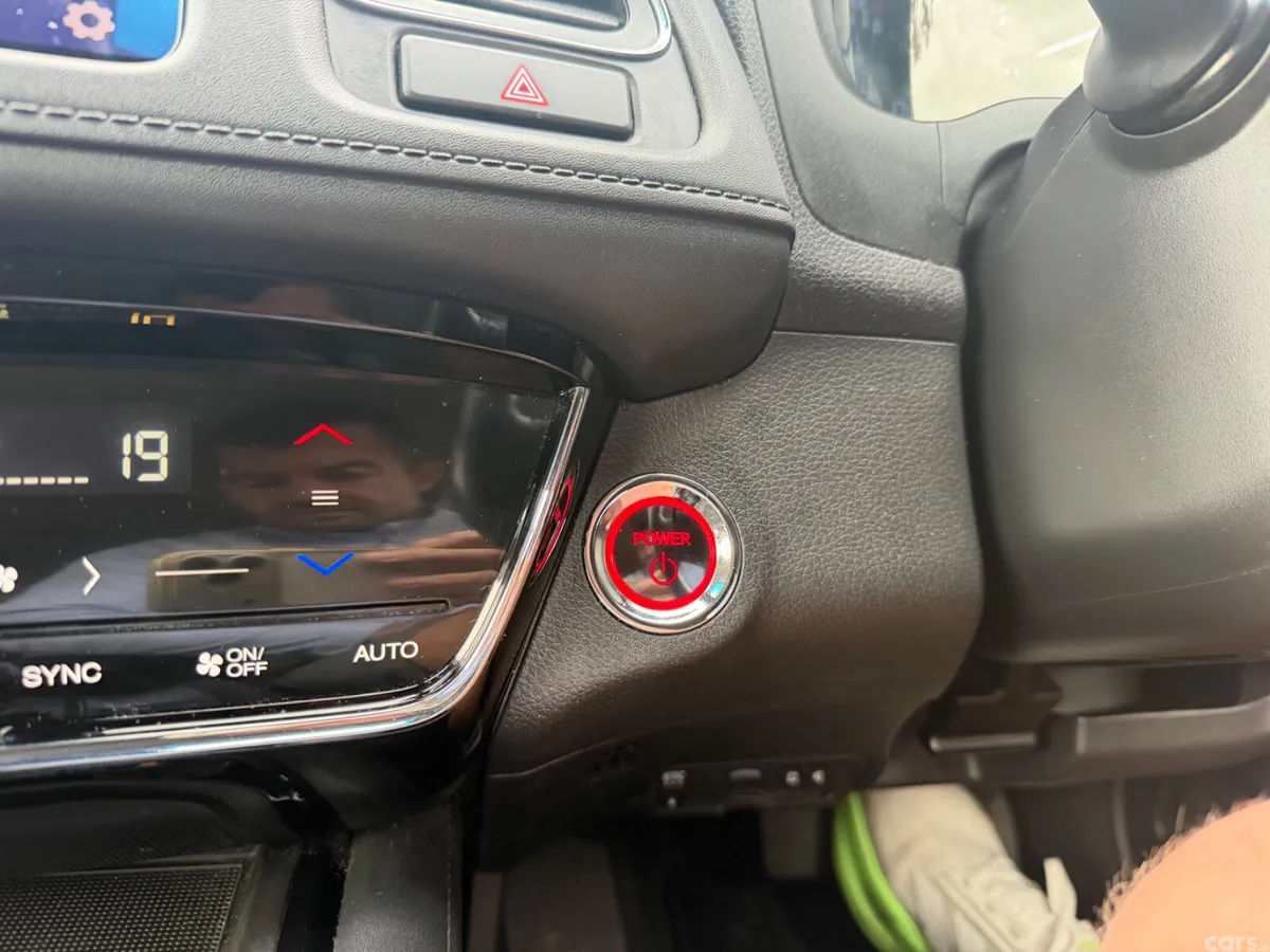 Honda Vezel MPV, Petrol Hybrid, 2019, Black