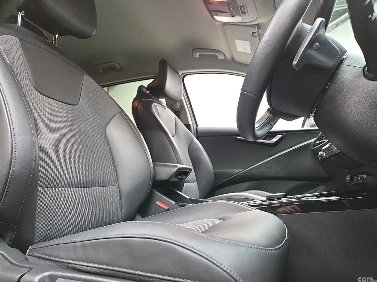Kia Niro SUV, Electric, 2023, Grey