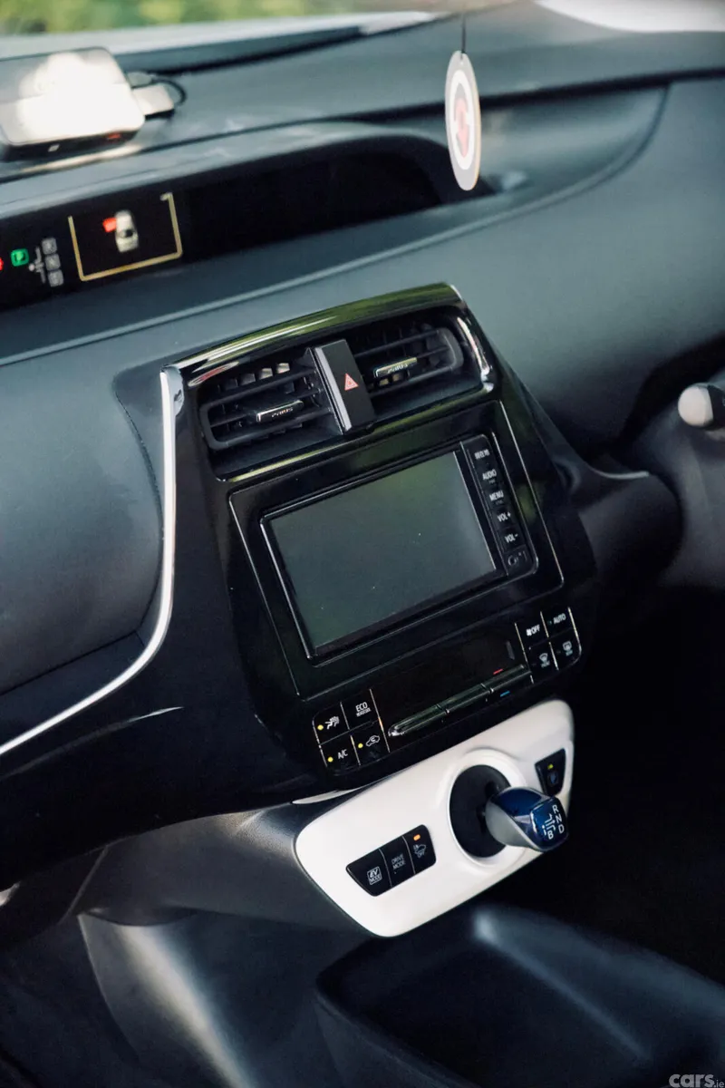 Toyota Prius Saloon, Petrol Hybrid, 2018, Silver
