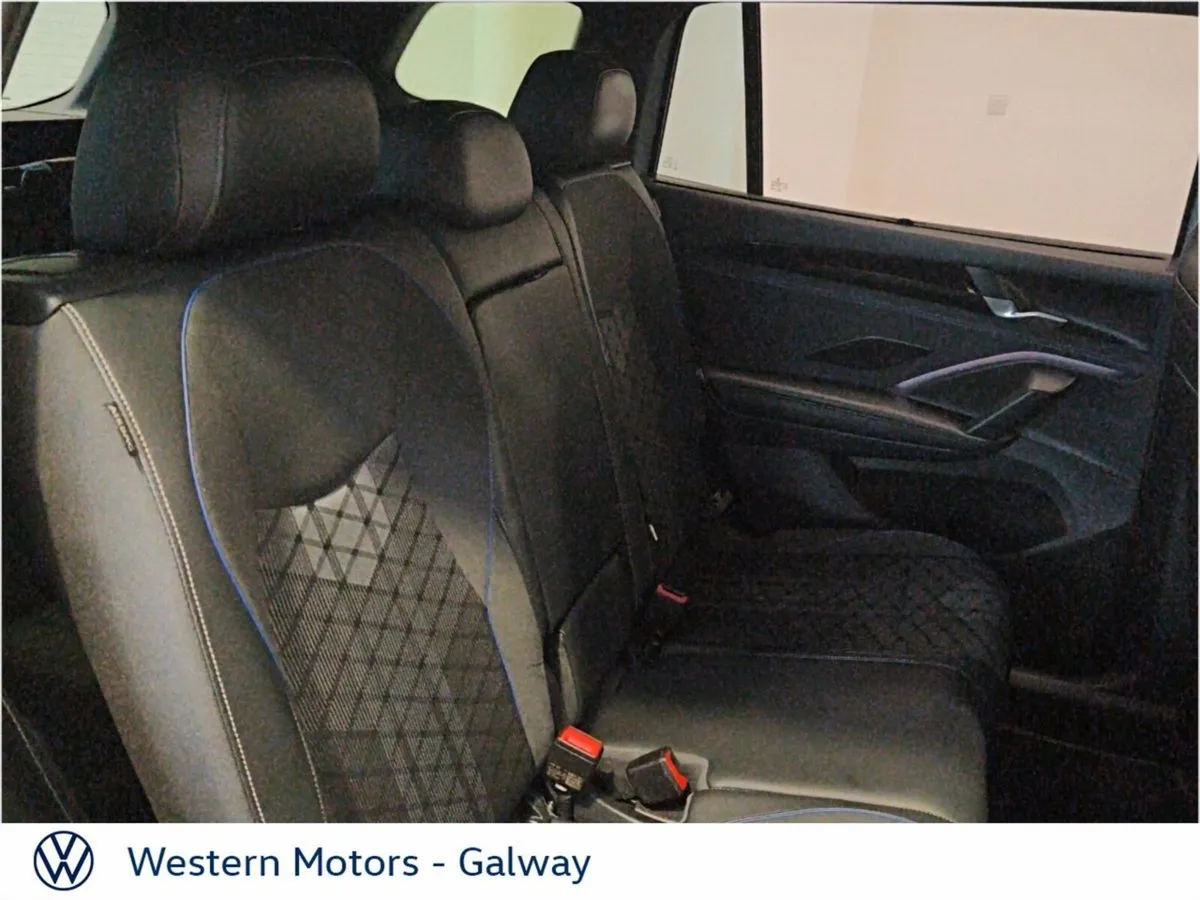Volkswagen Tayron SUV, Diesel, 2026, Silver