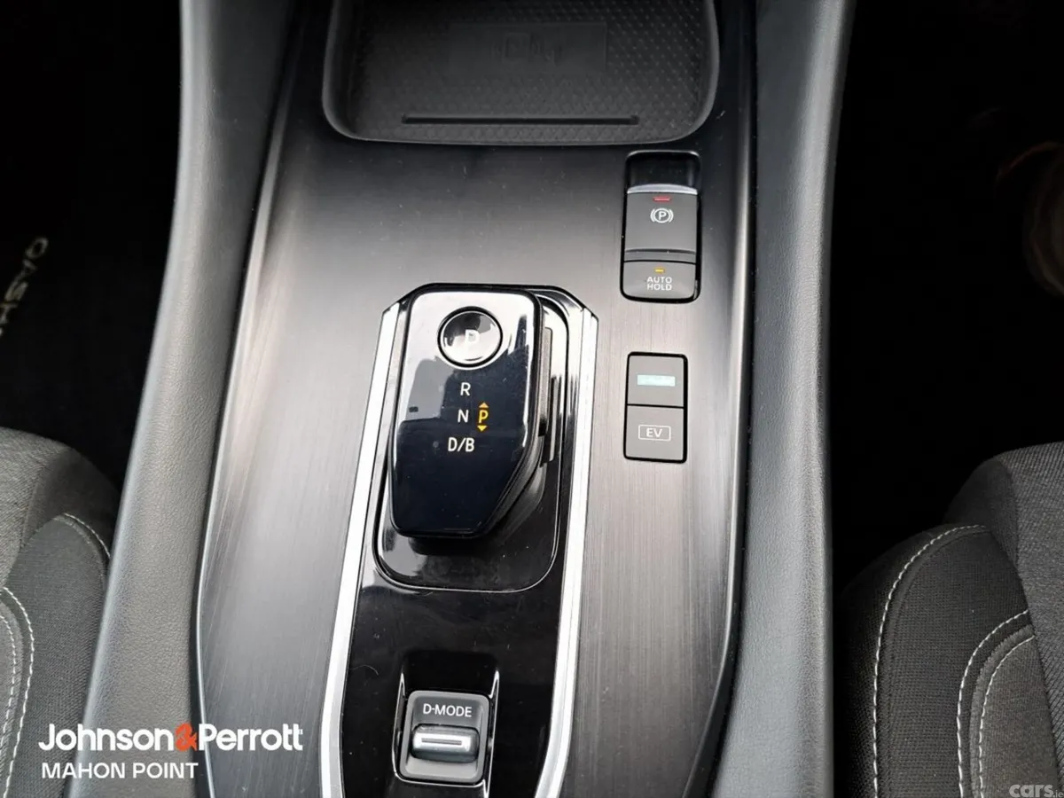 Nissan Qashqai MPV, Petrol Hybrid, 2023, Grey