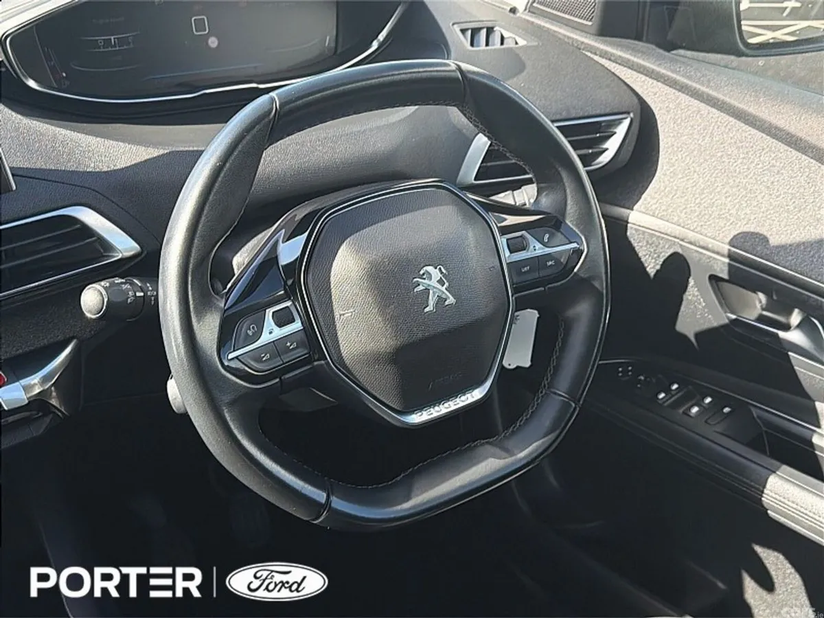 Peugeot 3008 MPV, Diesel, 2020, Black