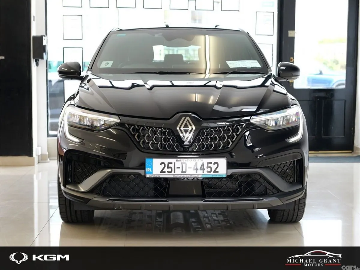 Renault Arkana Hatchback, Petrol Hybrid, 2025, Black