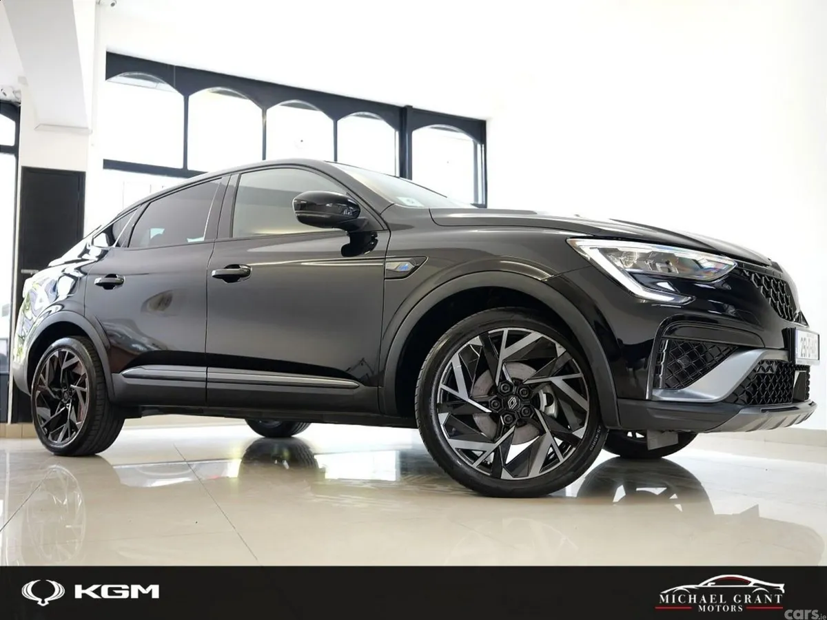 Renault Arkana Hatchback, Petrol Hybrid, 2025, Black