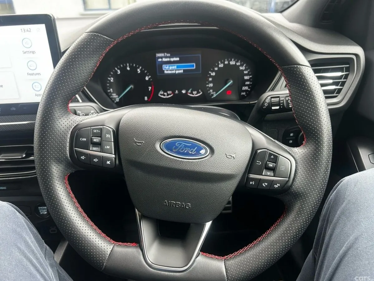 Ford Focus ST-Line X 1.0L EcoBoost 125PS mHEV, Cork