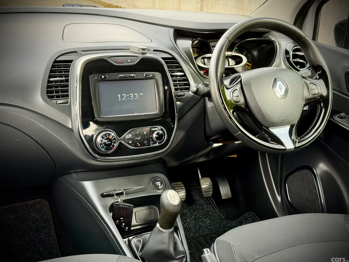 Renault Captur Hatchback, Diesel, 2015, Silver