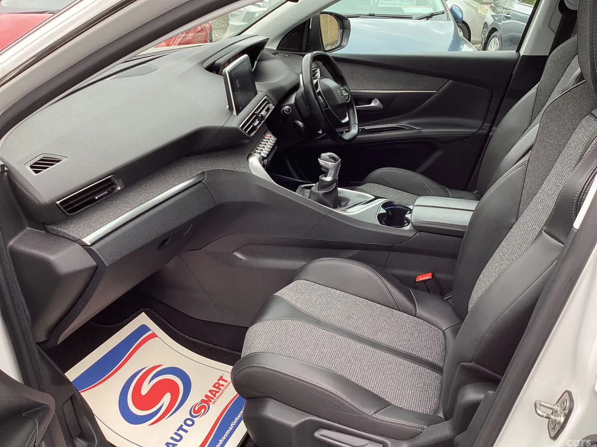 Peugeot 3008 MPV, Diesel, 2020, White