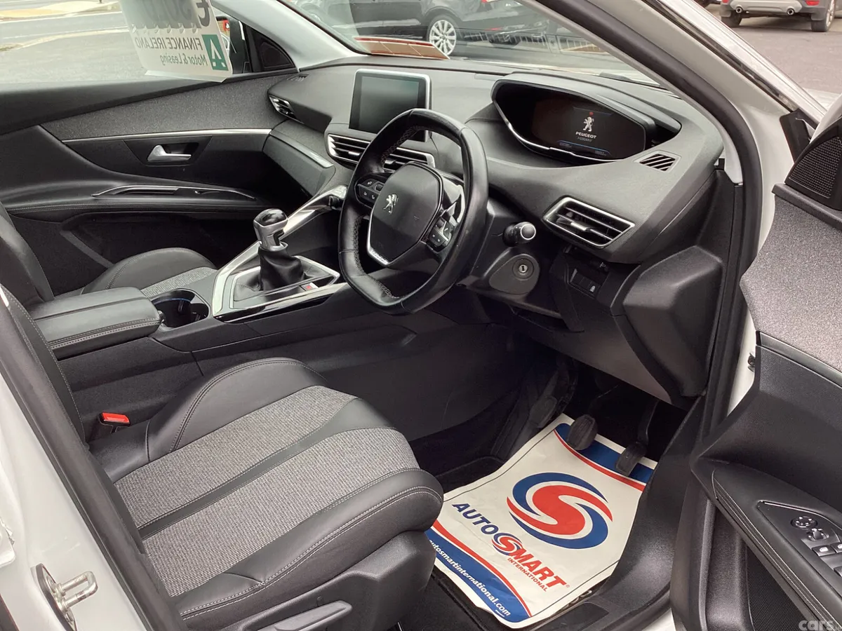 Peugeot 3008 MPV, Diesel, 2020, White
