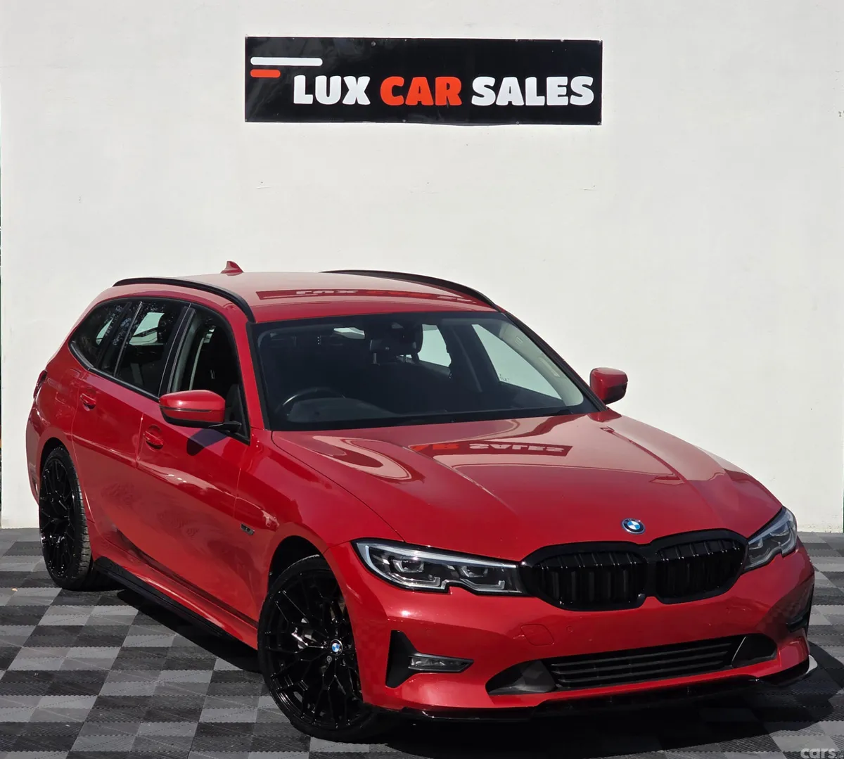 BMW 3-Series Estate, Petrol Hybrid, 2022, Red