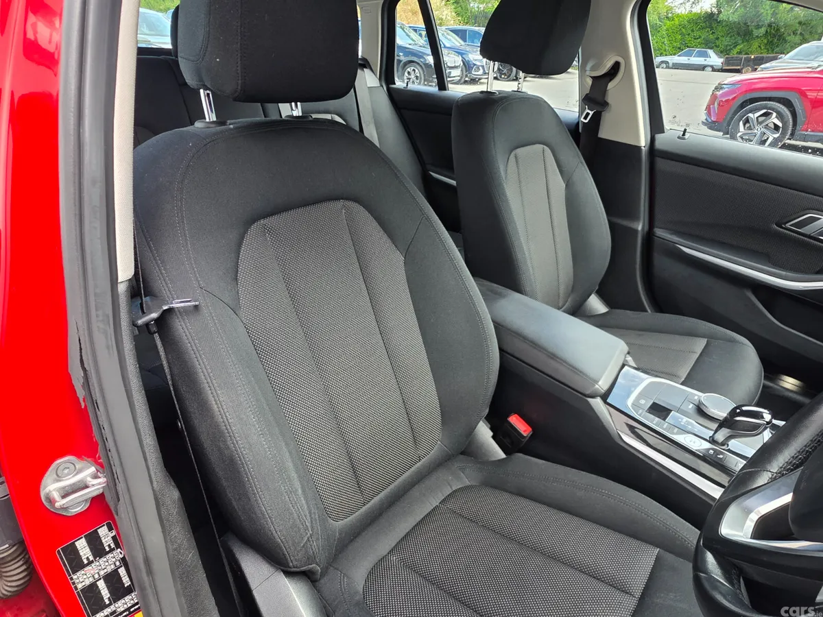 BMW 3-Series Estate, Petrol Hybrid, 2022, Red