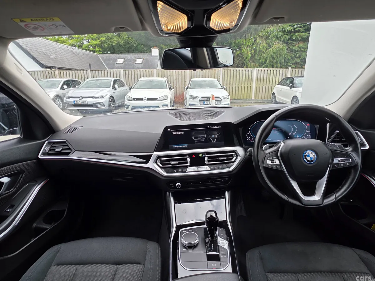 BMW 3-Series Estate, Petrol Hybrid, 2022, Grey