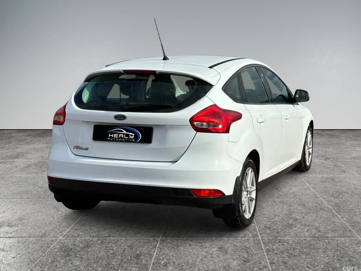 Ford Focus Hatchback, Diesel, 2015, White