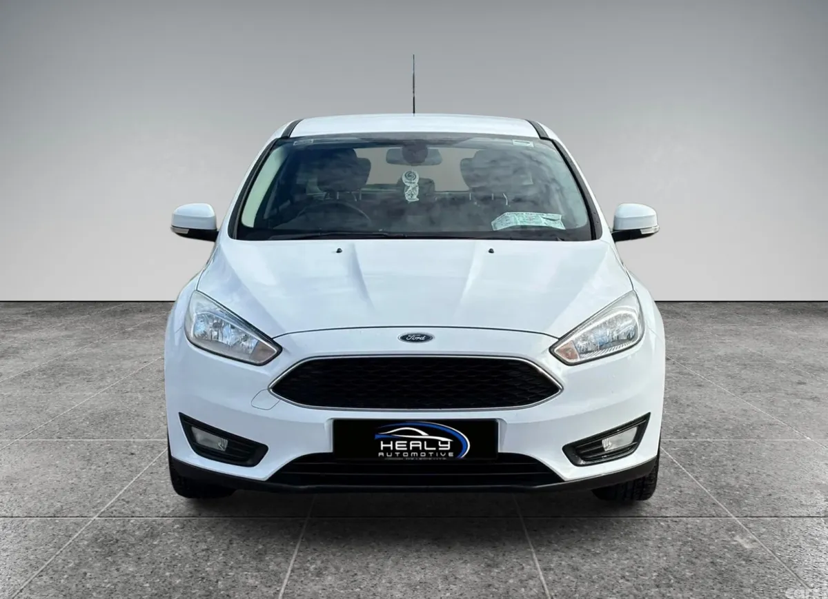 Ford Focus Hatchback, Diesel, 2015, White