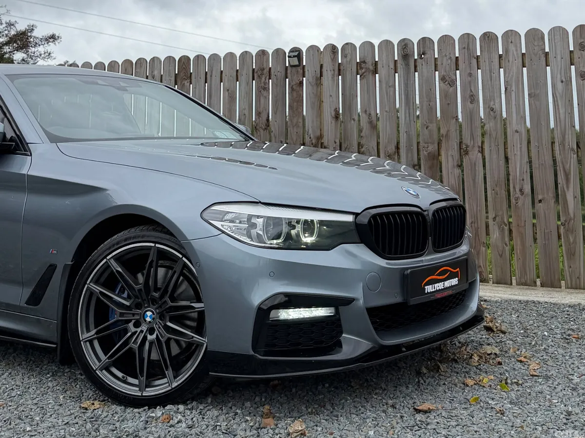 BMW 5-Series Saloon, Petrol Plug-in Hybrid, 2018, Blue