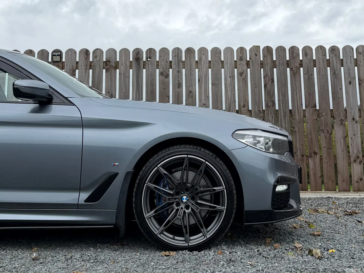 BMW 5-Series Saloon, Petrol Plug-in Hybrid, 2018, Blue