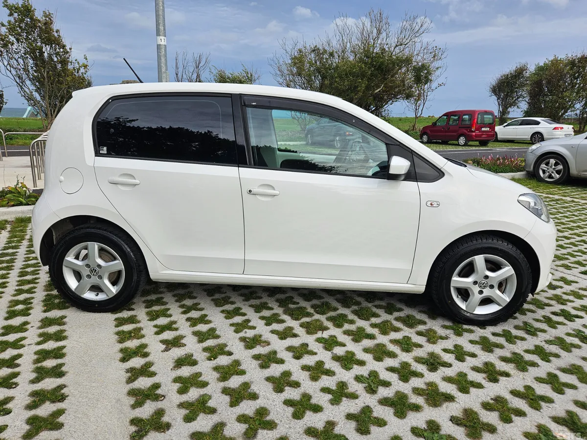 Volkswagen up! Hatchback, Petrol, 2015, White