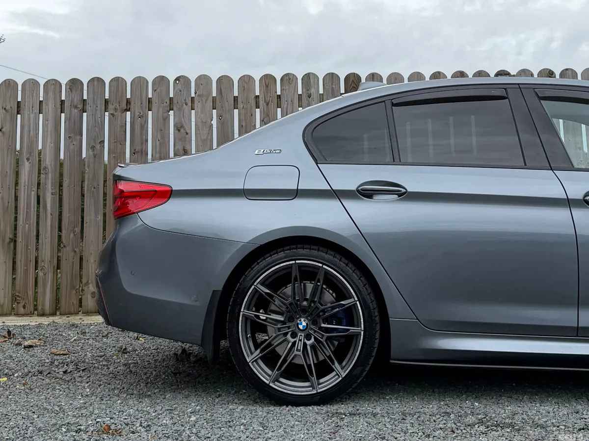 BMW 5-Series Saloon, Petrol Plug-in Hybrid, 2018, Blue