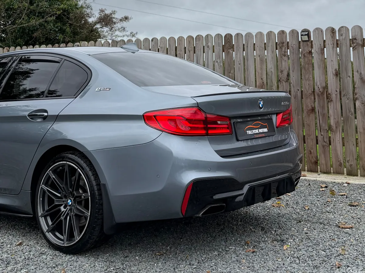BMW 5-Series Saloon, Petrol Plug-in Hybrid, 2018, Blue
