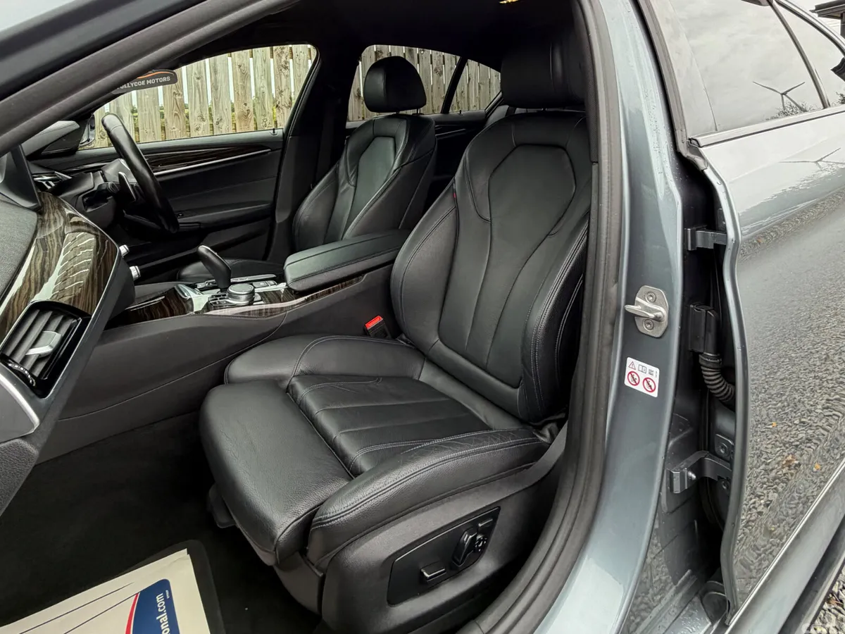 BMW 5-Series Saloon, Petrol Plug-in Hybrid, 2018, Blue
