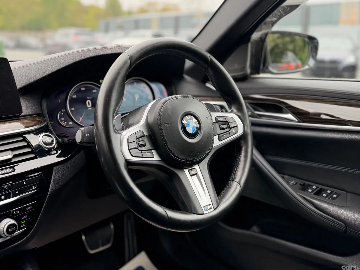 BMW 5-Series Saloon, Petrol Plug-in Hybrid, 2018, Blue