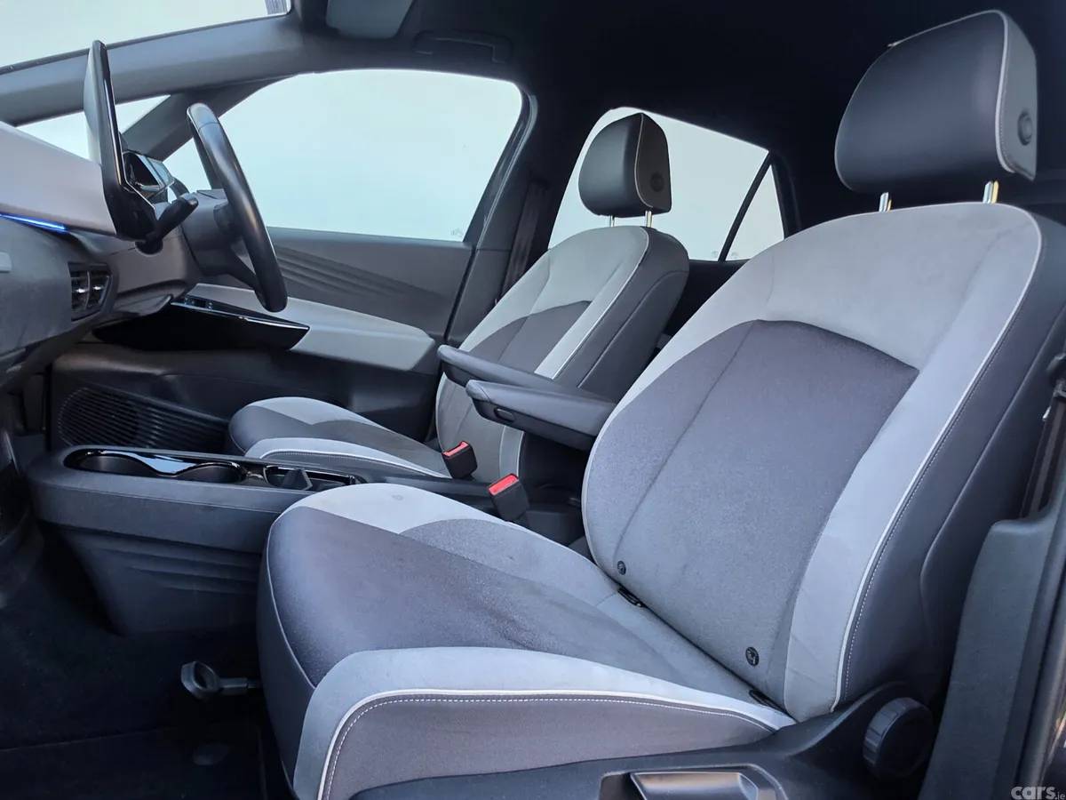 Volkswagen ID.3 Hatchback, Electric, 2020, Grey